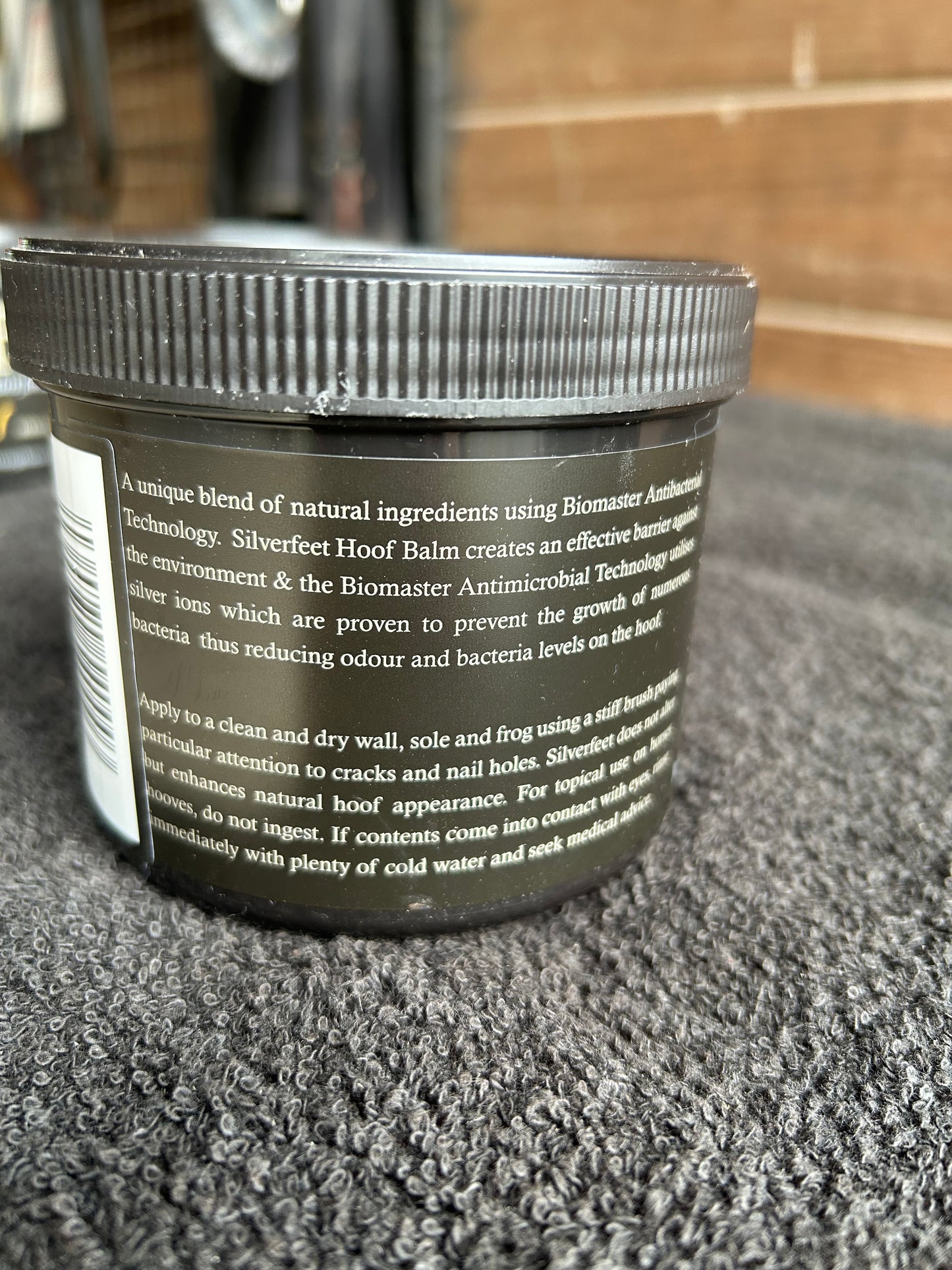 Silver Feet Hoof Balm